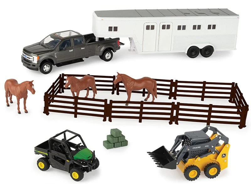 Ertl 47247 1:32 Ford F-350 Quad Cab Pickup Truck with Horse Trailer Playset - Image 1 of 1