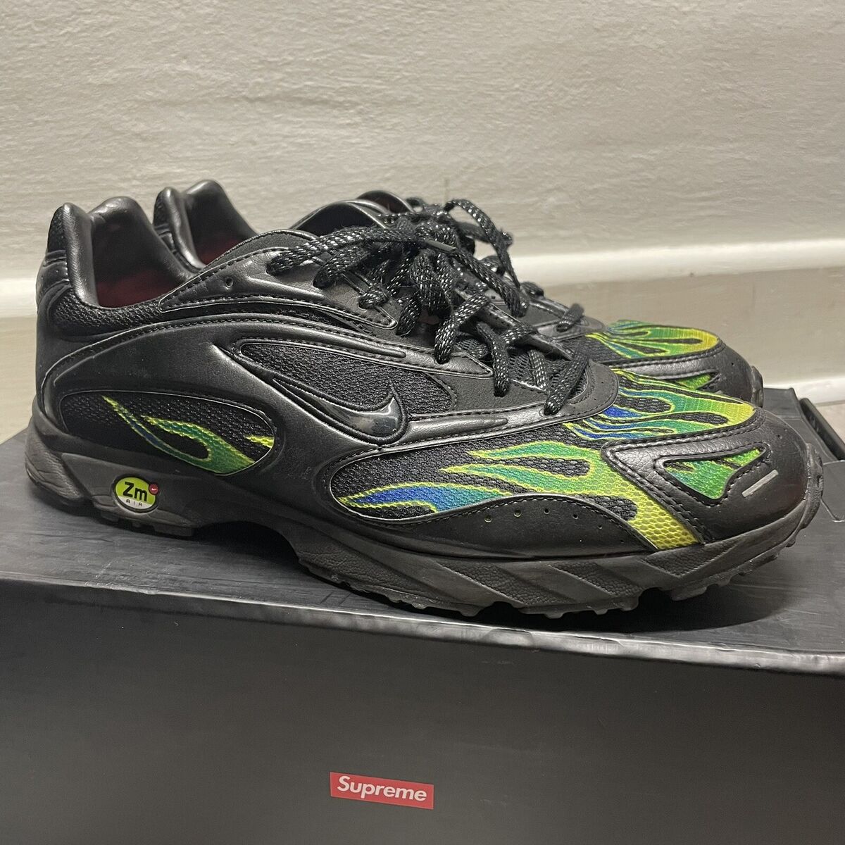 Nike Supreme x Zoom Streak Spectrum Plus Black for Sale Nike Supreme x Zoom Streak Spectrum Plus Black for Sale