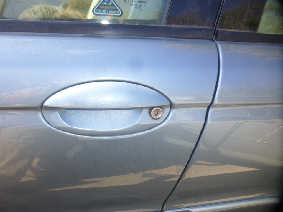 JAGUAR X TIPO 2001 2002 2003 04 05 2006 2007 08 MANIJA PUERTA EXTERIOR DELANTERA IZQUIERDA Foto 1 de 1