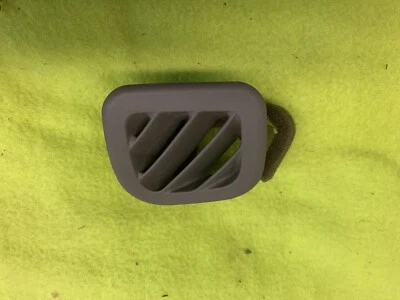 99 00 01 02 03  MITSUBISHI GALANT Passenger Right Defrost Side Vent Trim Molding - Image 1 of 4