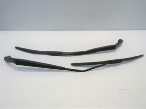 SUZUKI IGNIS 2017-19 PAIR OF FRONT WIPER ARMS #9086 - Picture 1 of 5