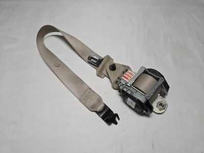 2007 - 2009 Saturn Aura Passengers Front Seat Belt Retractor (OEM) Beige  Foto 1 de 4