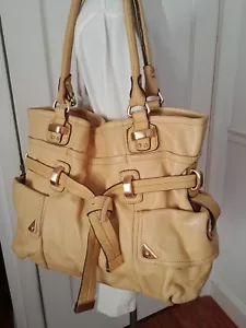 B MAKOWSKI Gold Nieten Gürtel Handtasche Hobo Leder Handtasche Umhängetasche Schultertasche - Bild 1 von 21