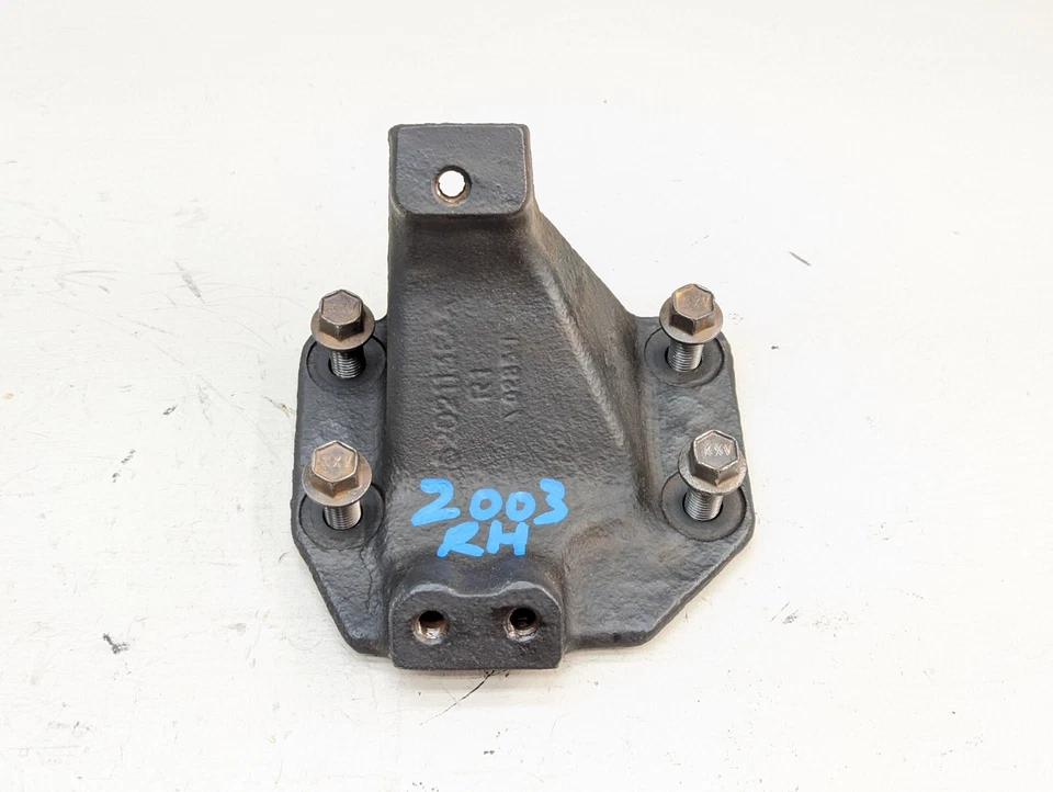 Engine Mount Bracket 2003 Common Rail Dodge Ram Cummins Diesel 5.9L 52021136AA Foto 1 de 4