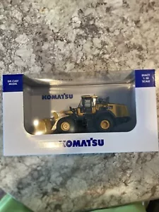 Cargador de ruedas Komatsu WA475-10 1/50 DieCast modelo UH8146 nuevo en caja original - Imagen 1 de 5