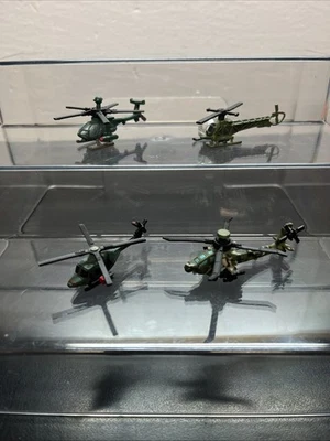 Conjunto de 4 helicópteros militares Micro Machines década de 1990 LGTI Galoob R2 - Imagem 1 de 4