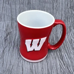 University Wisconsin Badgers Boelter Brands raised relief ceramic coffee cup mug - Picture 1 of 6