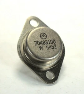 New Old Stock 70483100 Motorola Transistor - Picture 1 of 3