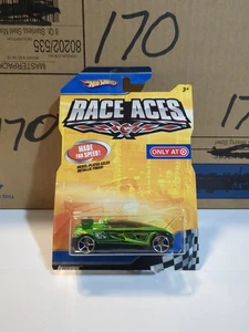 Hot Wheels Race Aces 2008 solo disponible en Target verde octainium muy buen estado - Imagen 1 de 5