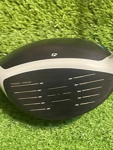 TaylorMade SIM2 Max Driver Right-Handed Stiff Flex - Picture 1 of 4