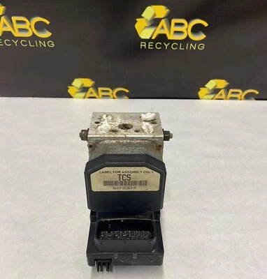 2005 Lincoln Town Car ABS Anti-lock Brake Pump Assembly Traction Control OEM - Image 1 of 4
