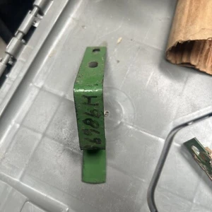 John Deere Latch - H98698 - Picture 1 of 3