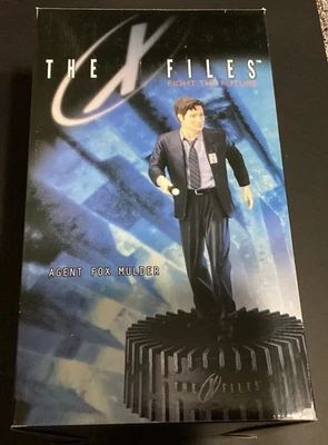 Estatua X Files - Lucha contra el futuro - Agente Fox Mulder - 1998 - Dark Horse Foto 1 de 4