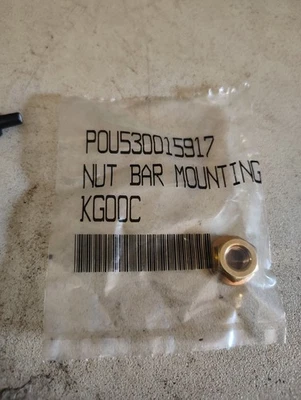 tuerca de montaje barra poulan 530015917 cantidad 3 Foto 1 de 2