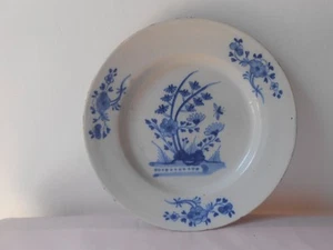 Antique dutch Delft or north France plate 18th Century. Pottery. Ceramic 23 cm - Picture 1 of 8
