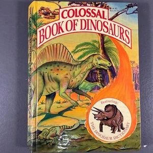 Colossal Book Of Dinosaurs Featuring The Dinosaur Dictionary VTG HC Book 1989 - Foto 1 di 24