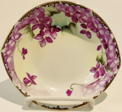 SMALL HANDPAINTED BOWL NIPPON PURPLE FLOWERS GOLD RIM 5.5" AROUND - Image 1 of 4