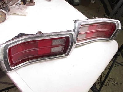 Par de luces traseras 74 Plymouth Duster OEM Foto 1 de 4