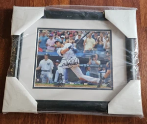 DEREK JETER YANKEES HAND SIGNED COLOR 8X10 FRAMED AND MATTED STEINER COA - Picture 1 of 6