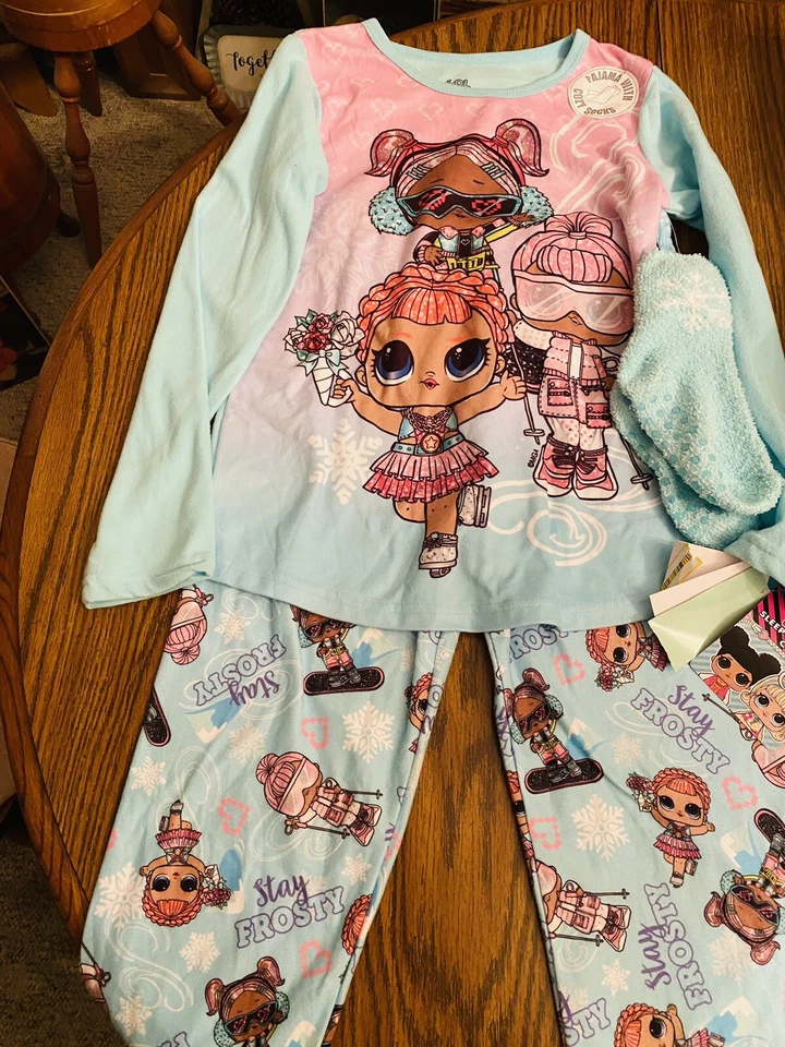 Conjunto de pijama de 2 piezas sorpresa LOL para niñas con calcetines acogedores rosa/azul agua talla XS Foto 1 de 1