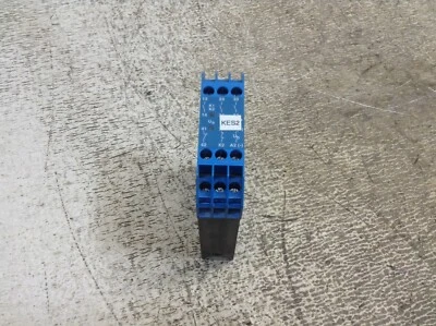 Duelco NST-3.2CL Safety Relay 24 VAC/DC 42041247 NST32CL - Image 1 of 4