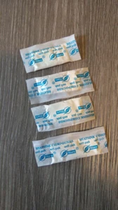 koelpasta wit, voor processoren/koelers, 4 zakjes, gratis verzending! - Afbeelding 1 van 1