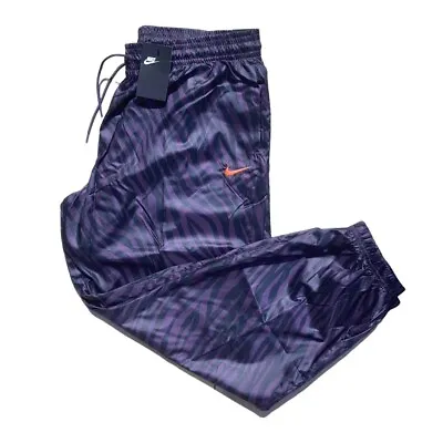 BNWT Nike Track Pants / Joggers Purple & Black Loose Fit Womens Size Medium (12) • 20.73€