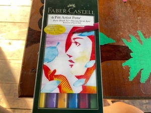 Bolígrafos Faber Castell Pitt Artist de 6 quilates - Imagen 1 de 1