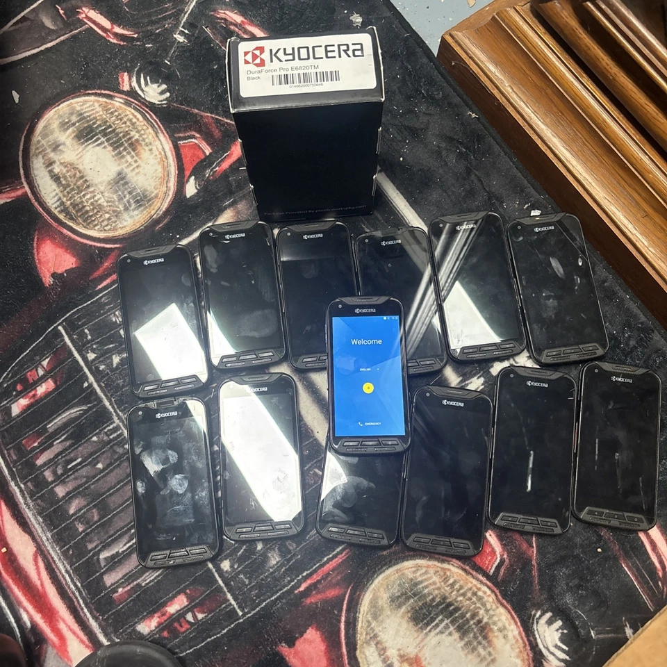 Smartphone 13 KYOCERA DuraForce Pro E6820 5" T-Mobile 32GB Resistente *Leer* | C45* Foto 1 de 4