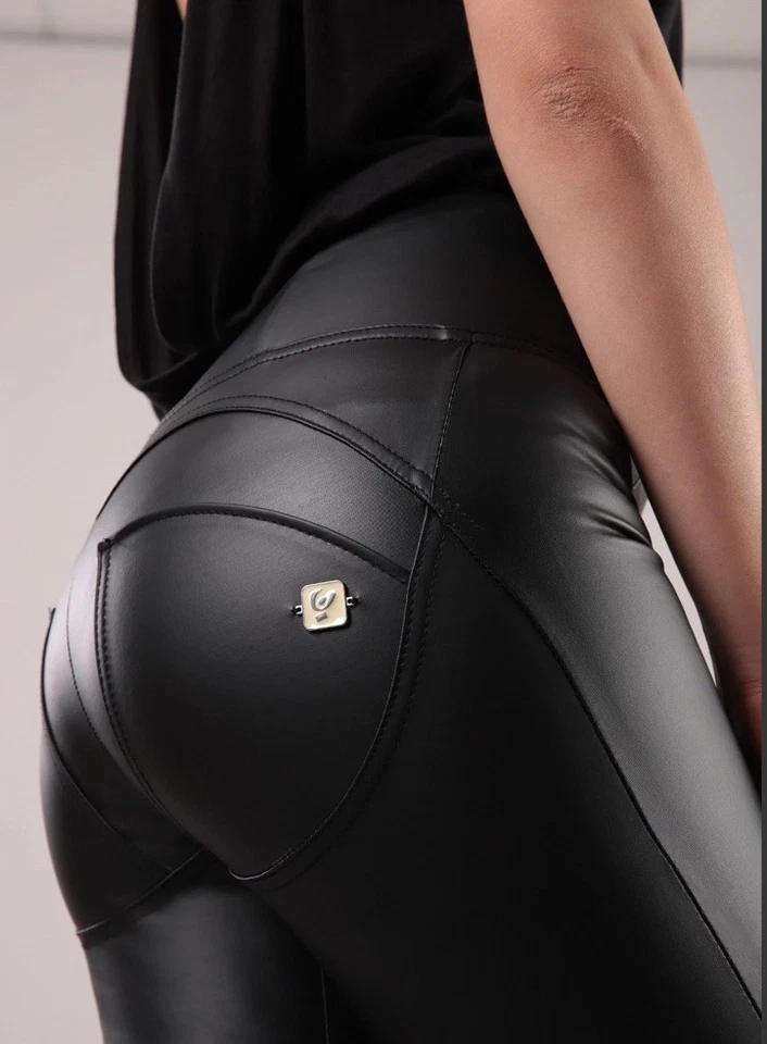 Pantalones Freddy WR.UP Wrup negros de tiro alto con cremallera frontal 7/8-6 medianos nuevos con etiquetas Foto 1 de 4