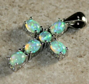 Elegante Cruz Ópalo Fuego Verde Plata Regalo para Mujer  - Imagen 1 de 1