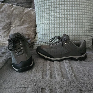 Mountain Warehouse Mens Skyline Shoes Hike Walking Size 10 One eyelet broken NEW - Picture 1 of 6