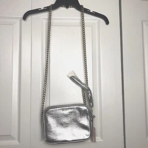 Victoria’s Secret Silver Crossbody Crossover Purse With Long Gold Chain NWT - Picture 1 of 12