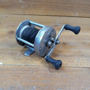 Vintage Shakespeare 1920 Wondereel FK Baitcaster Fishing Reel  Works Great - Picture 1 of 10