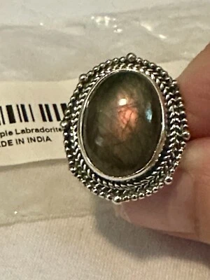 Anillo solitario de labradorita púrpura malgache en plata de ley (talla 9) (9,25 g Foto 1 de 4