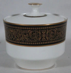 VINTAGE MIKASA MOUNT HOLYOKE PATTERN BONE CHINA LIDDED SUGAR BOWL4 1/4" TALL NEW - Picture 1 of 4