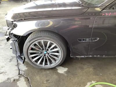 Guardabarros delantero izquierdo usado se adapta a: BMW 750I 2013 delantero izquierdo grado A Foto 1 de 4