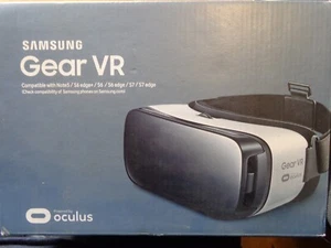Samsung SM-R322NDWAXAR Gear VR Cuffie - Bianco Gelo - Foto 1 di 3