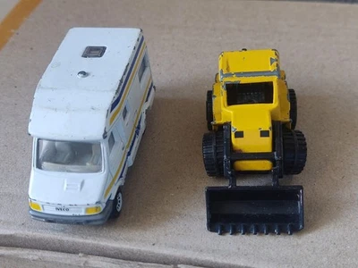 Juego 2 Carros SIKU 1022 IVECO CAMPER Camping Siku Tractor Retro Foto 1 de 4