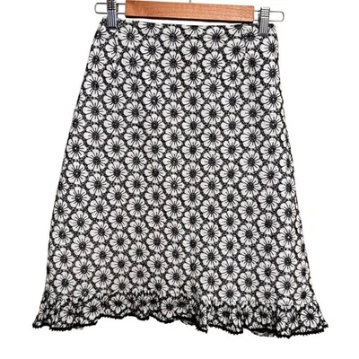Oscar de la Renta Daisy Floral Lace Skirt Size 12 Black White Embroidered A-Line - Image 1 of 4