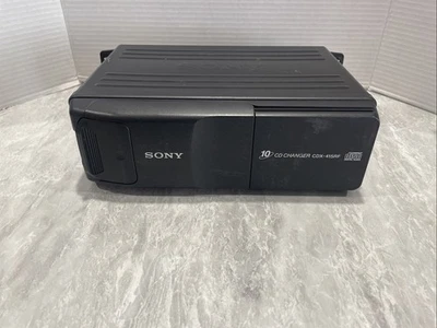 SONY CDX-415RF CD Changer - For Parts/Repair - Image 1 of 4