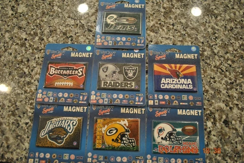 N.F.L. FOOTBALL -- 2" X 3" SQUARE MAGNET - CHOOSE YOUR FAVORITE N.F.L. TEAM Cover