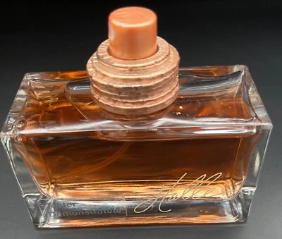 HALLE BY HALLE BERRY SPRAY 50ml Perfume New - Image 1 of 3