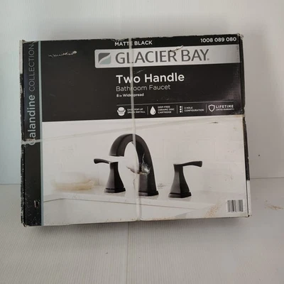 Grifo de baño de dos manijas Glacier Bay Calandine 1008 089 080 Foto 1 de 4