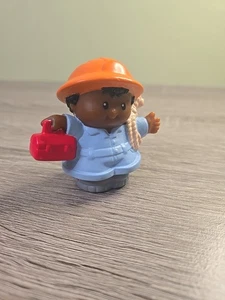 Fisher Price Little People AA Construction Worker Flashlight Rope Hard Hat B141 - Picture 1 of 7