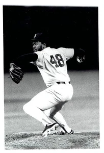 1988 Original Foto von SHAW Boston Red Sox Relief Closer Pitcher Lee Smith - Bild 1 von 2