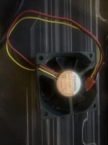 Sunon KD1206PKB3 Kühler Lüfter 60x60 mm 12V Cooling PC Computer FAN Server Gut - Bild 1 von 2