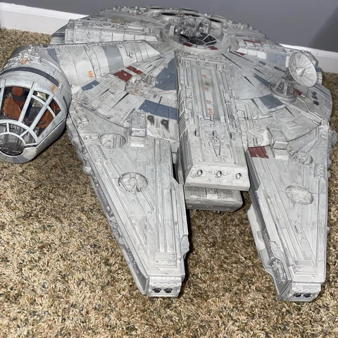 Star Wars The Vintage Collection Galaxy’s Edge Millennium Falcon Smugglers Run Cover