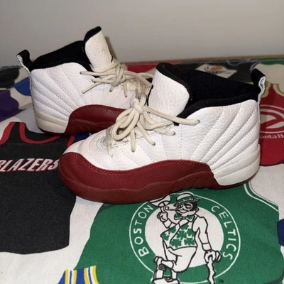 Air Jordan 12 Retro Cherry Toodler Talla 9C Lanzamiento 2009 Foto 1 de 4