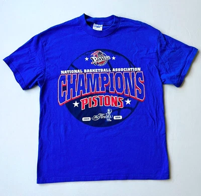 Camisa De Colección Detroit Pistons NBA 2004 Campeones Para Hombre Talla M/L Logo Antiguo Foto 1 de 4